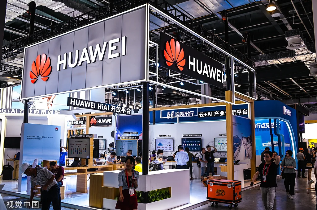 Huawei exhibition booth showcasing cloud, AI, and enterprise solutions at tech conference