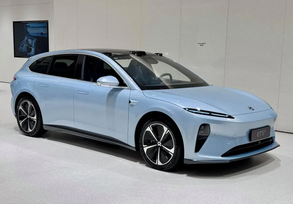 NIO ET5 Touring combines range, comfort, and cargo space.