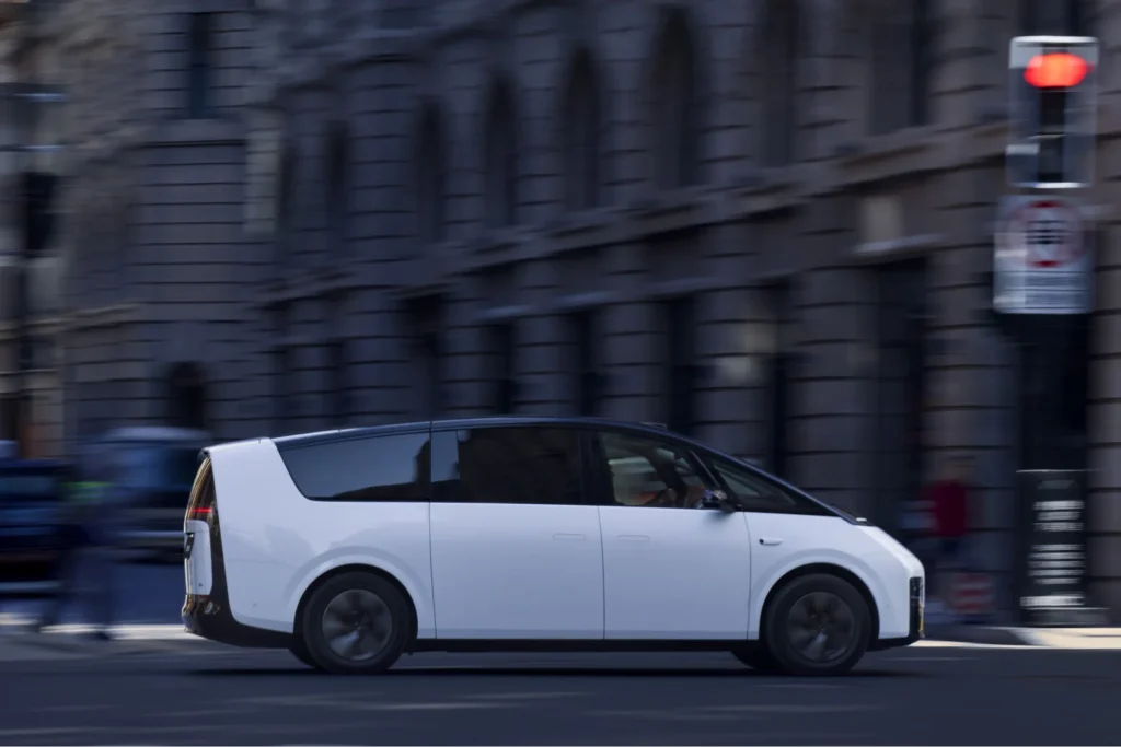 Li Auto Mega electric MPV driving in urban environment