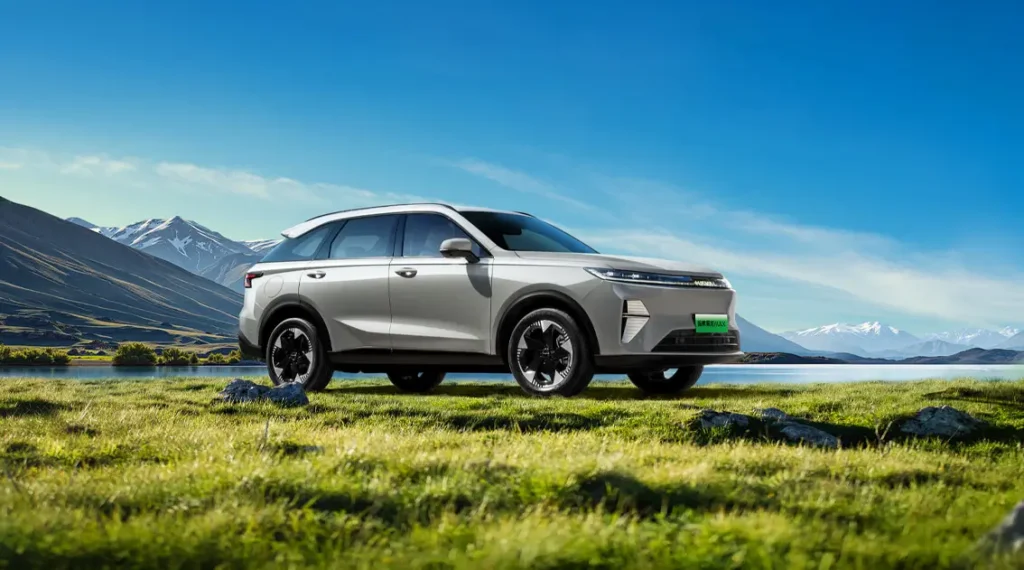 GWM hybrid SUV in a mountain landscape