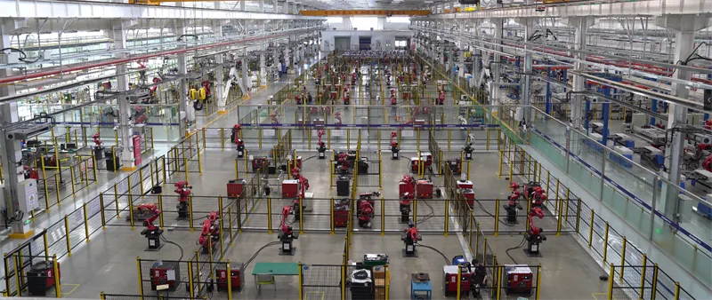 Large-scale Siasun robot production and assembly facility