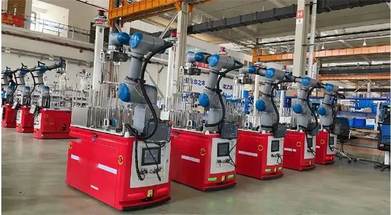 Siasun cobots supporting automated manufacturing processes