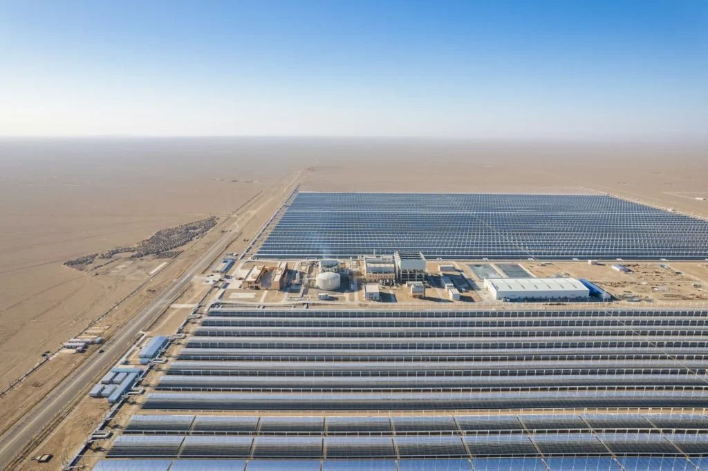 Large solar power plant in desert region