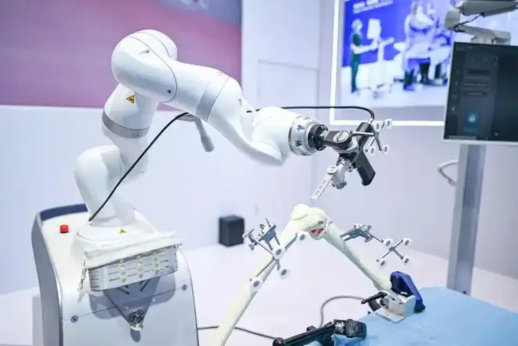 Robotic arm used for precision orthopedic surgery planning.