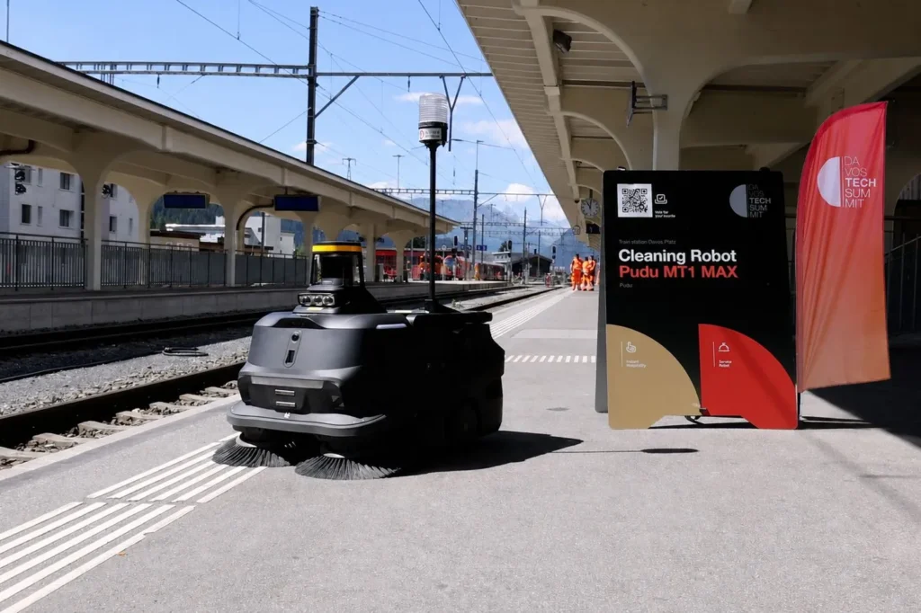 Pudu cleaning robot at station