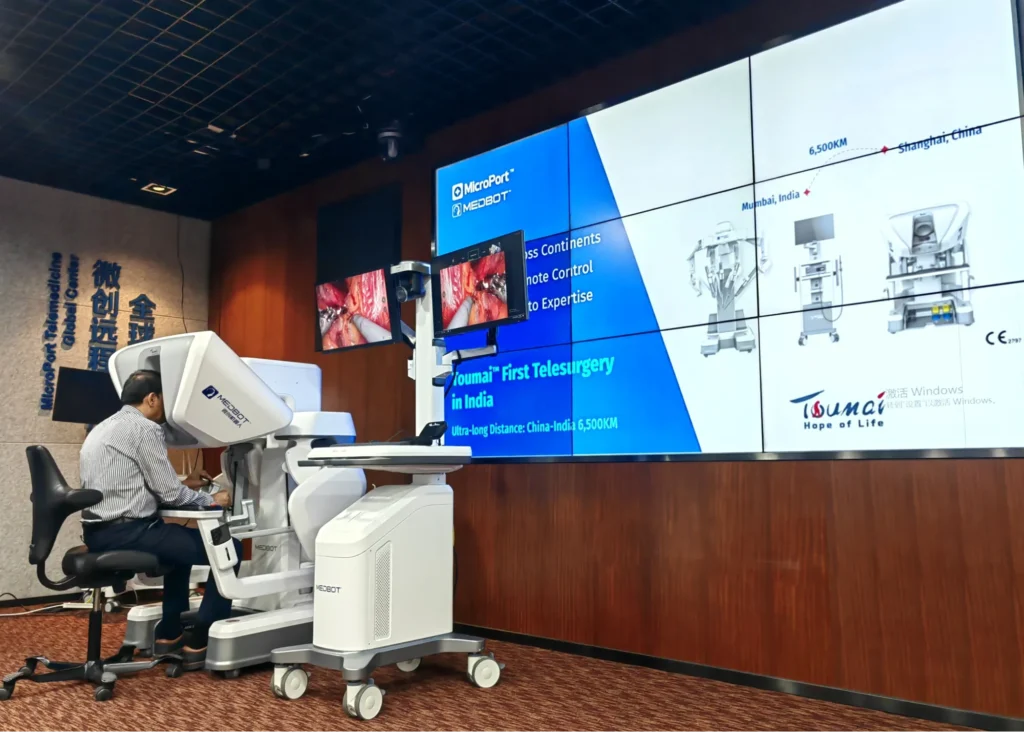 MicroPort MedBot telesurgery demonstration