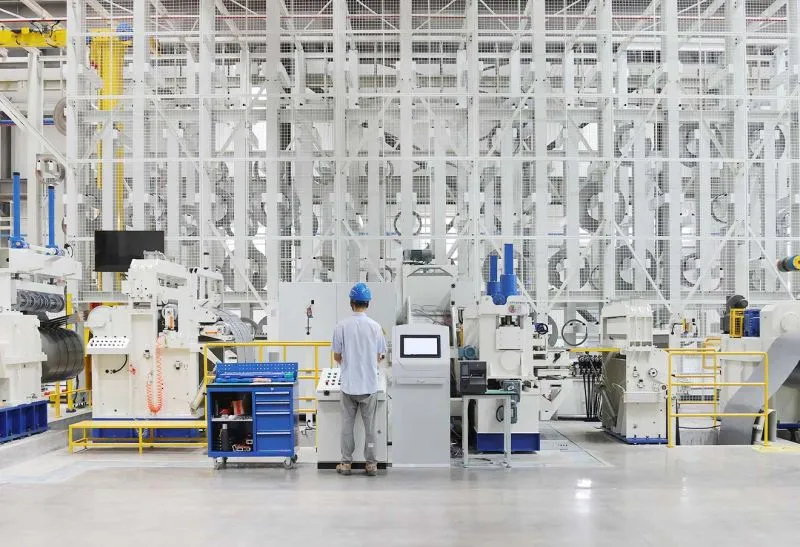 Automated solar manufacturing line