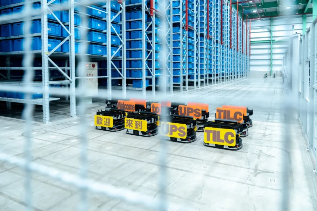 Geekplus robots in warehouse