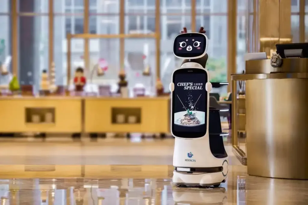 Keenon robot waiter in a restaurant