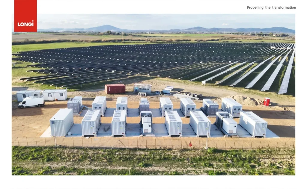 LONGi solar farm with storage units