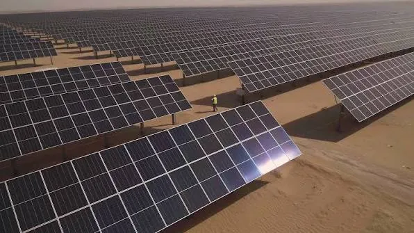 Desert solar farm