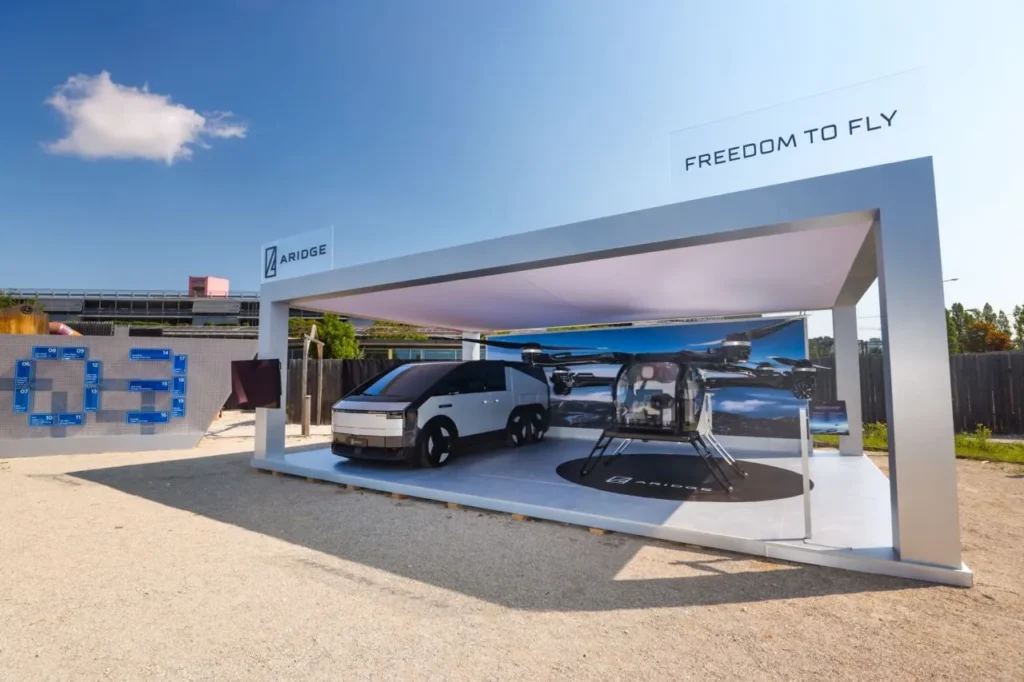 ARIDGE flying car and eVTOL vehicle display