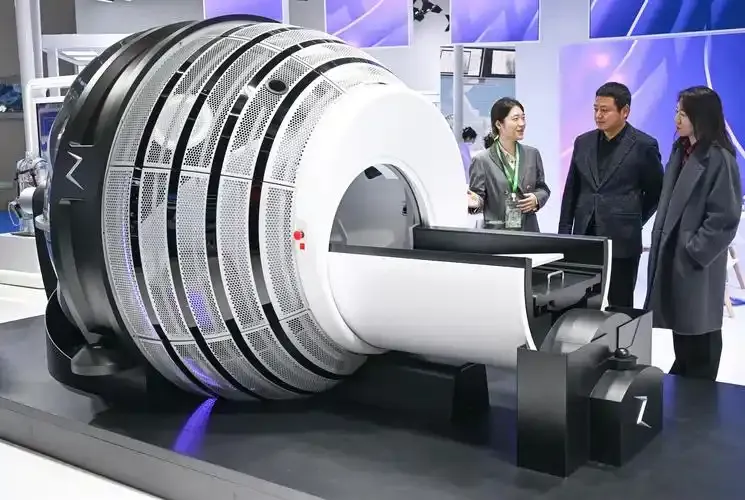 Advanced medical imaging device displayed in China