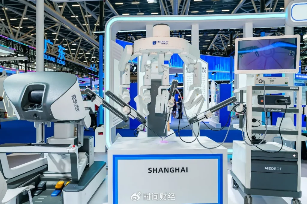 MicroPort MedBot Surgical Robot