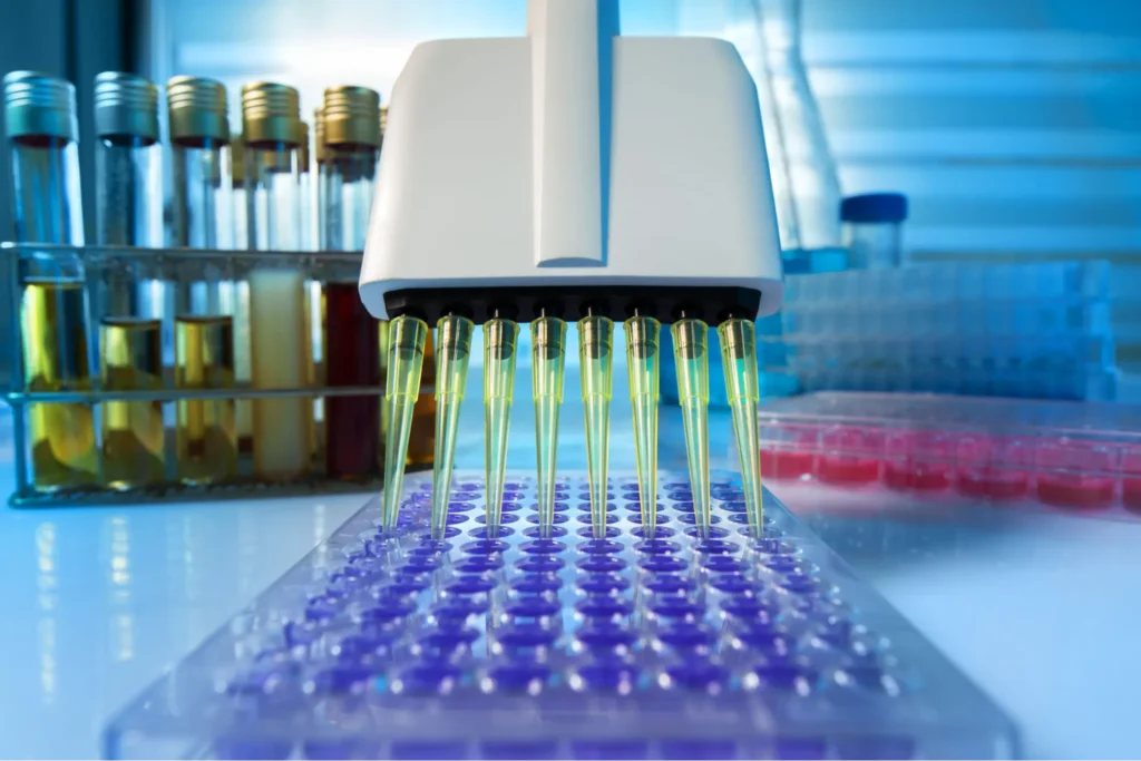 Automated pipette for drug screening
